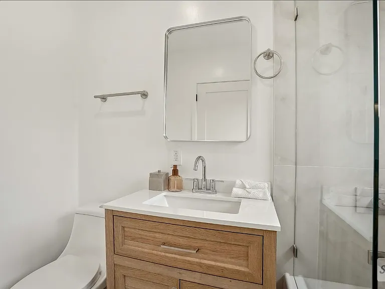 9203 Chaney Ave — Photo 39