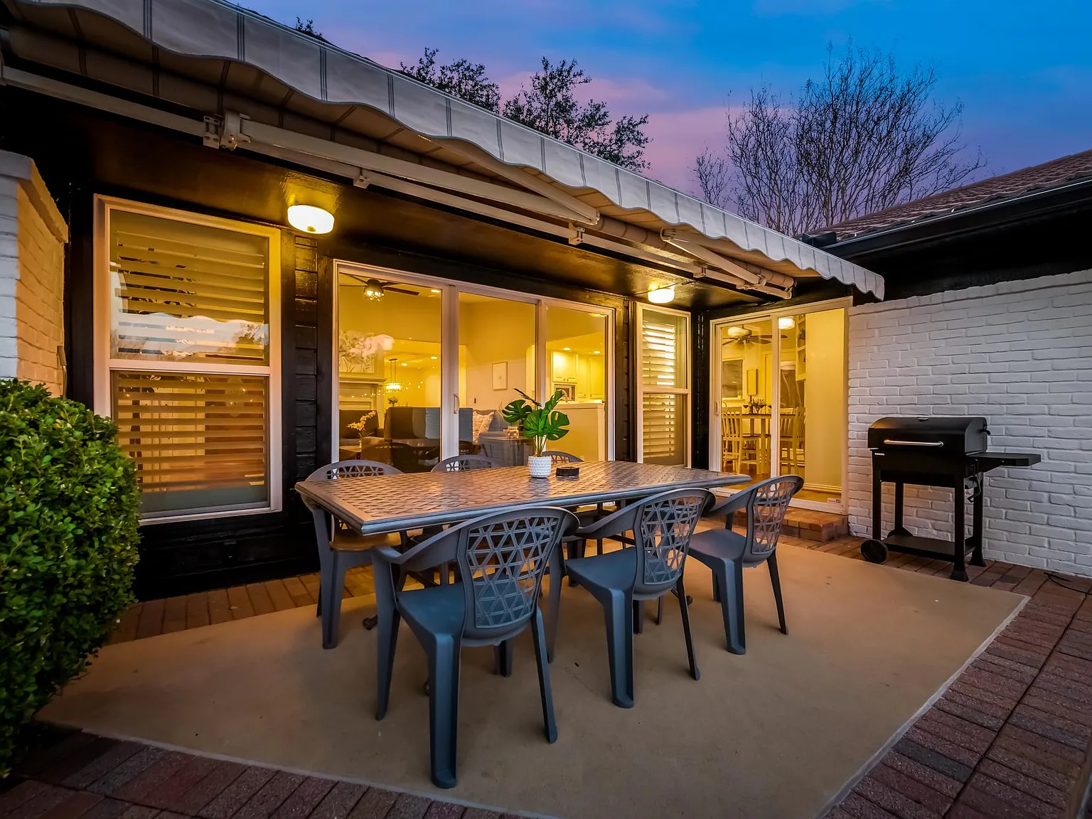 8810 Vista Oaks Cir — Photo 4