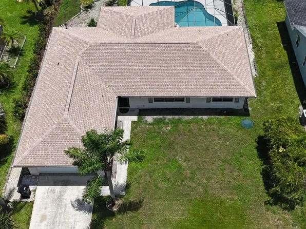 1217 SE Nancy Lane, Port St Lucie, FL 34983