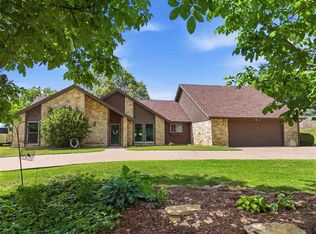 146 Bobwhite Rd, Ponca City, OK 74604