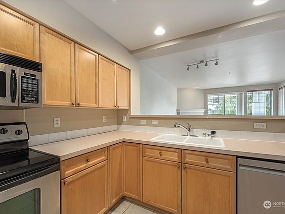 2nd image of 2220 132nd Avenue SE #A309