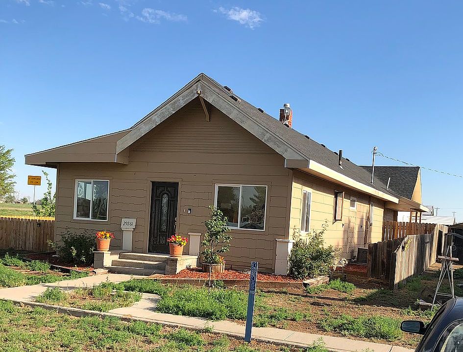 South Side on 1st Street