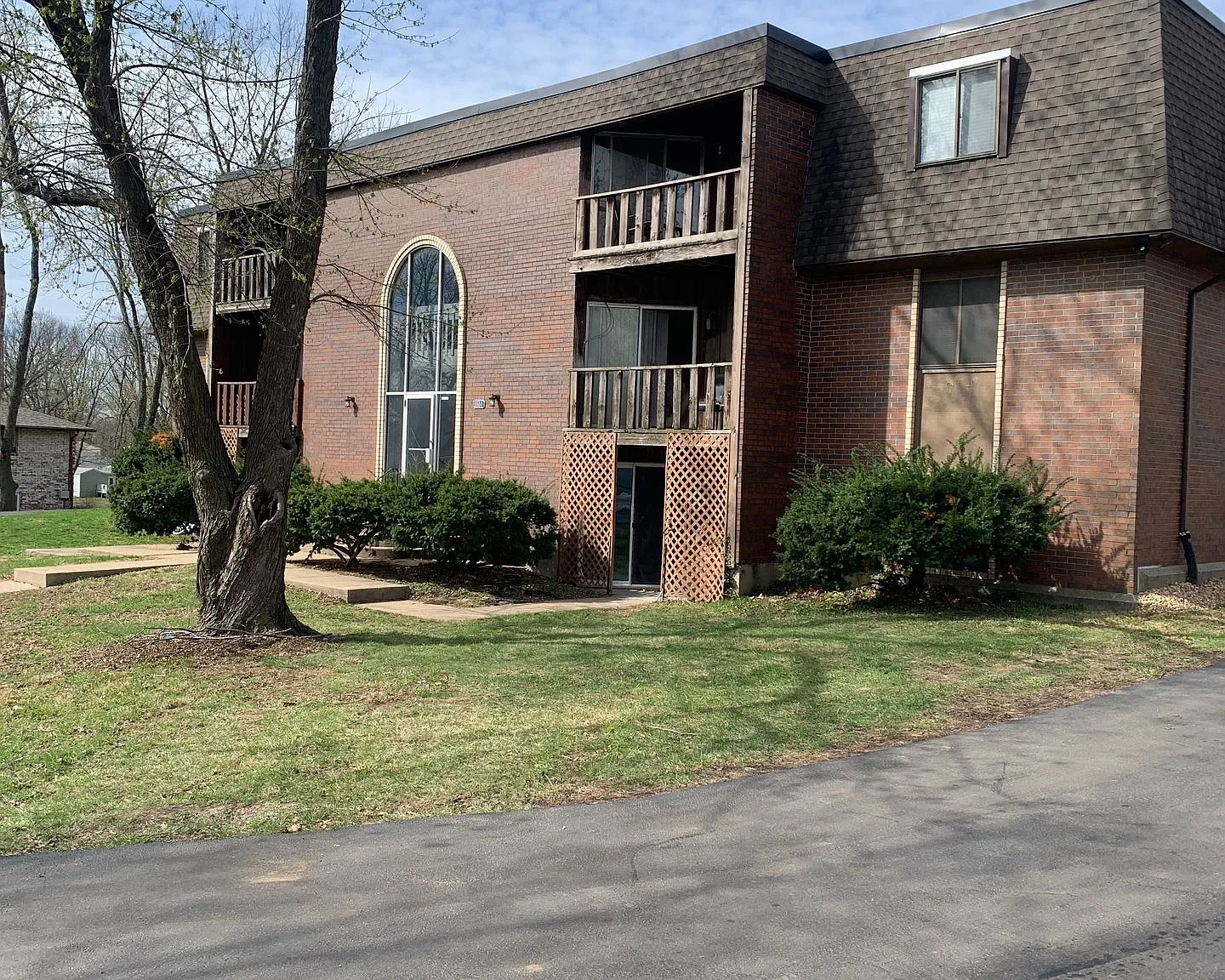 Pleasant Valley Apts / Best Beach — Photo 2