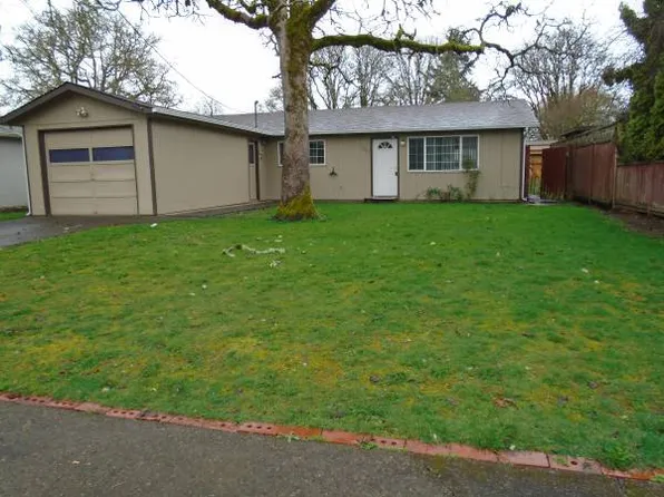 975 N 4th St, Aumsville, OR 97325