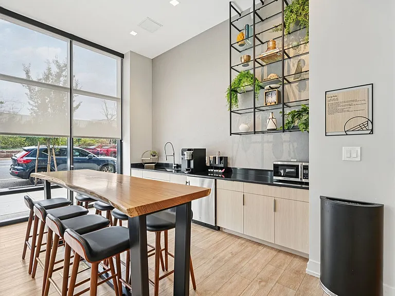 The Keystone Apartments — Photo 28