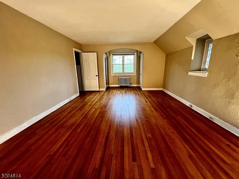 12 Hobart Gap Rd — Photo 31