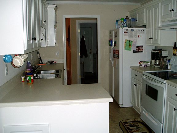 4th image of 523 Country Glen Dr