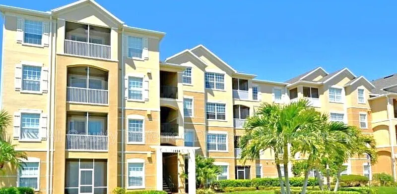 3868 Lexmark Ln #210
