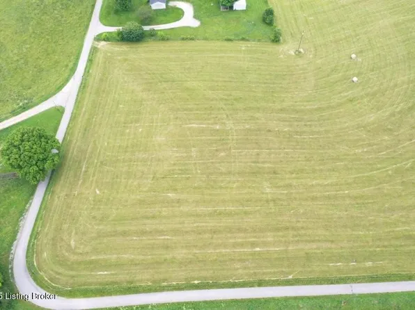 7 Goatley Ln, Springfield, KY 40069