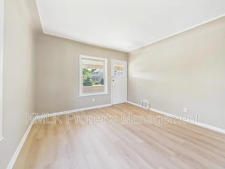 49 Prospect St — Photo 6