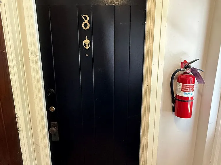 403 S Washington St #8 — Photo 3