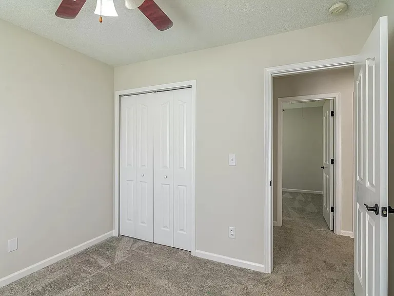 784 Waterbrook Ln — Photo 24