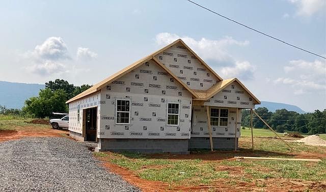 2nd image of 549 County Road 890