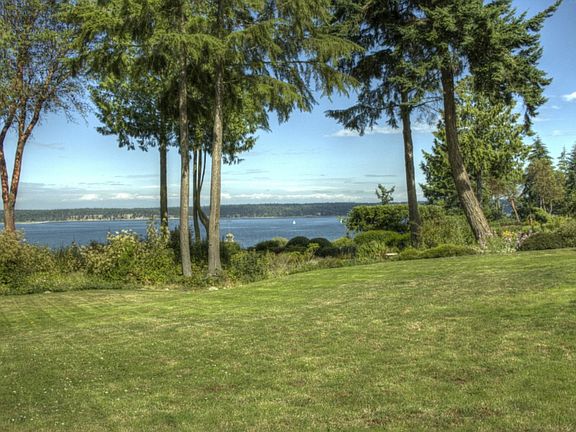 2nd image of 320 Windship Dr