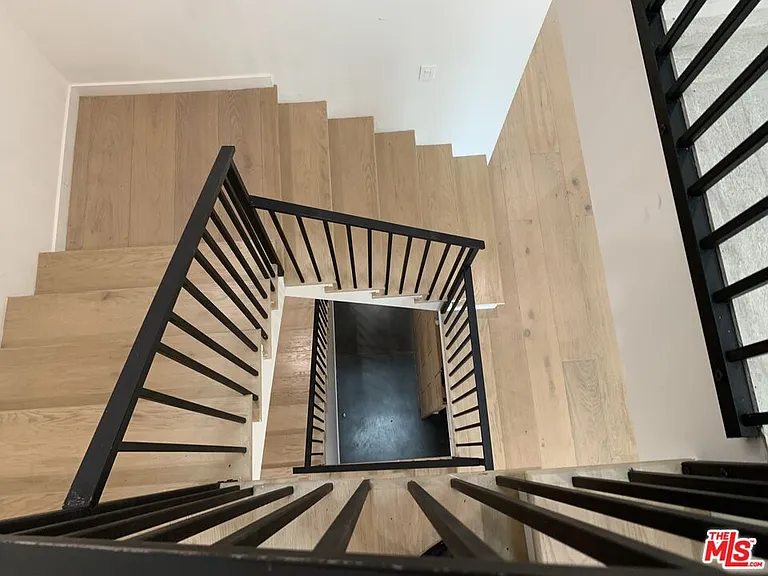 11341 Pearl St — Photo 42