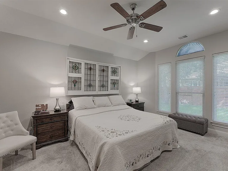 756 Holly Springs Dr — Photo 13