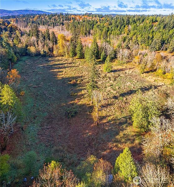 4th image of 25520 SE Old Black Nugget Road