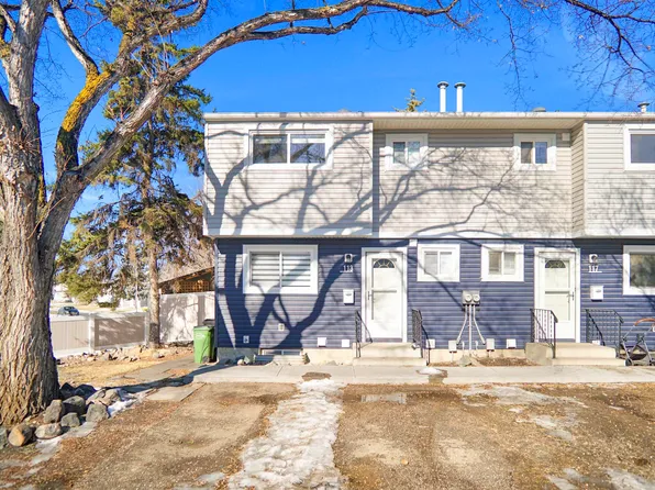 113 Habitat Cres NW, Edmonton, AB T5A 3K8