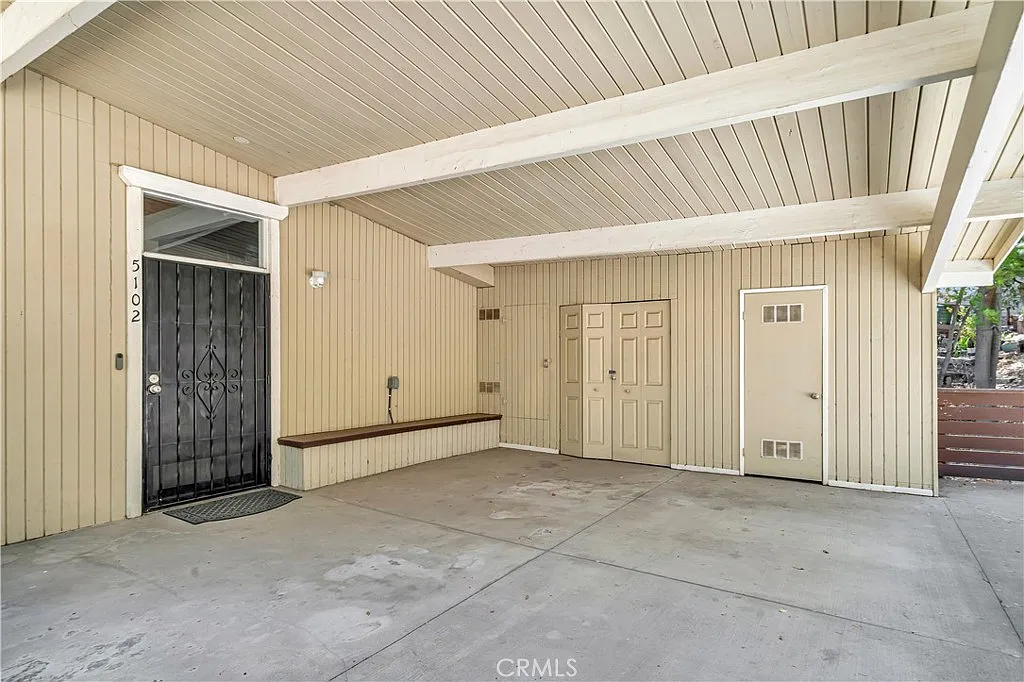 Building Photo - 5102 Medina Rd