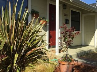 2010 Adams Ct, Arcata, CA 95521