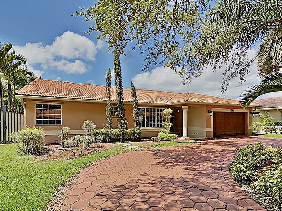 2nd image of 8361 NW 166th Ter