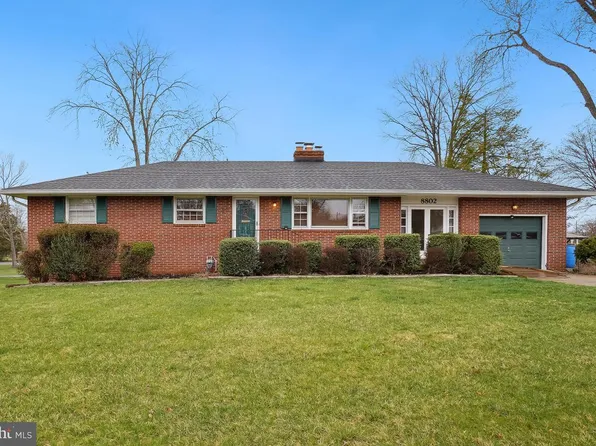 8802 Early St, Manassas, VA 20110