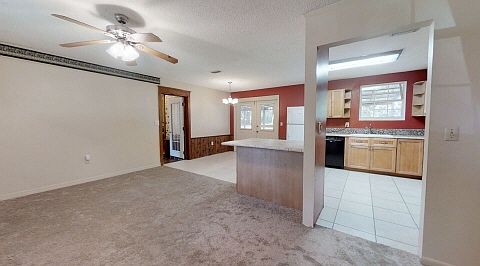 2nd image of 808 NW Turner Ave