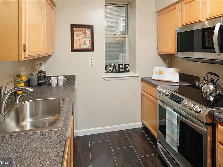 1308 Clifton St NW #217 — Photo 16