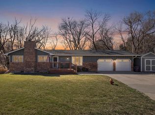 3209 Windgate Cir, Manhattan, KS 66503