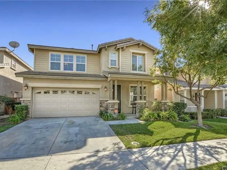 33442 Wallace Way — Photo 1