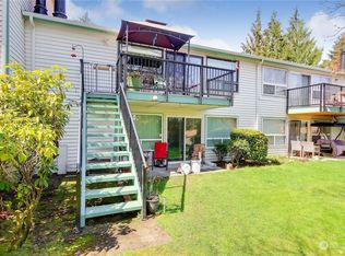 2003 SW 318th Pl #D8, Federal Way, WA 98023