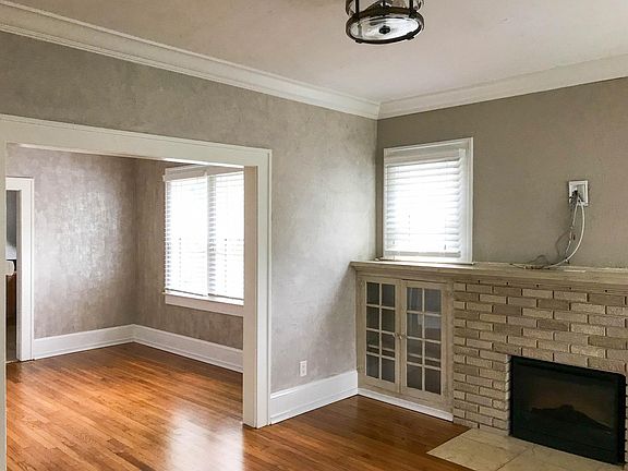 5th image of 4346 Hargrave St