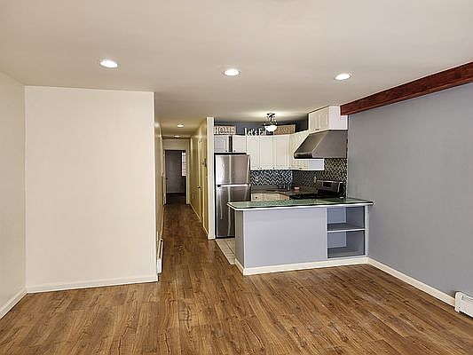 1st image of 83-33 Talbot St #1