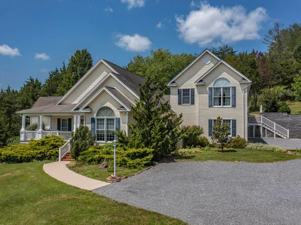 1152 Collierstown Rd, Lexington, VA 24450