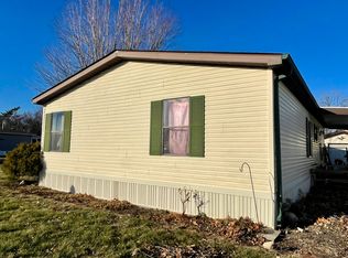 851 Daleann Ave, Dekalb, IL 60115