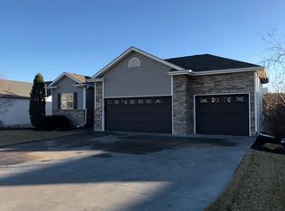 14121 Oldfield St, Waverly, NE 68462