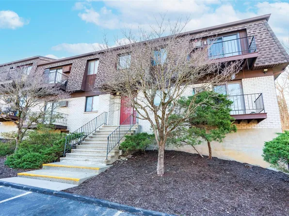 2008 Cherry Hill Drive #2008, Poughkeepsie, NY 12603