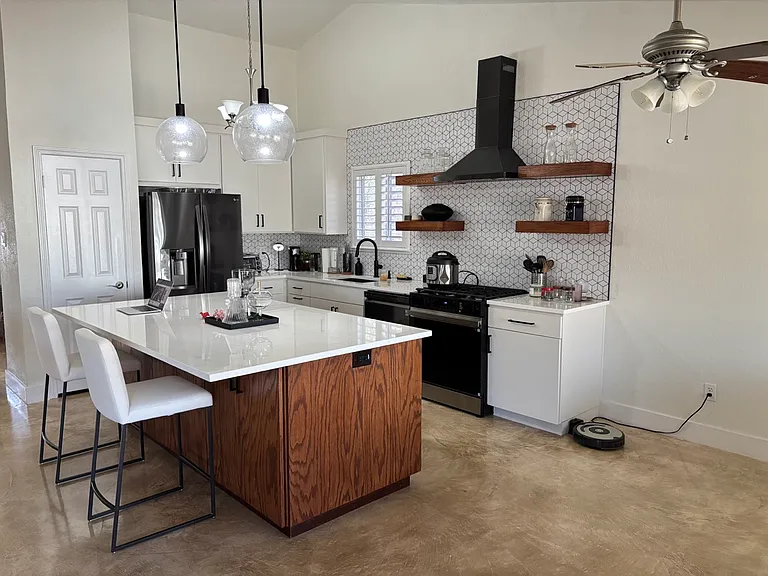 4100 Tamarack Trl — Photo 10
