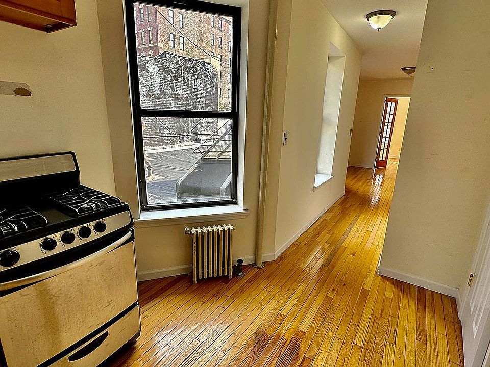 1st image of 239 W 15th St #4FE