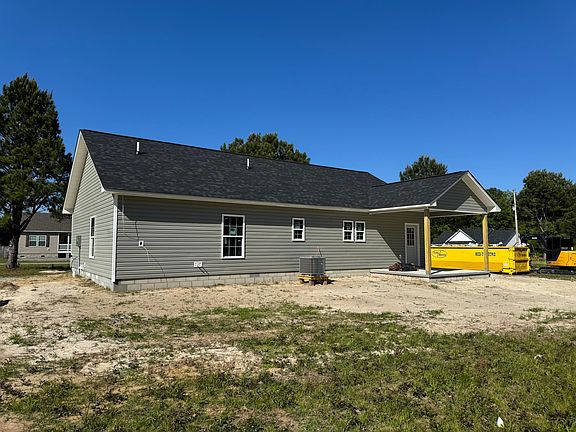3rd image of 250 Dandelion Ct