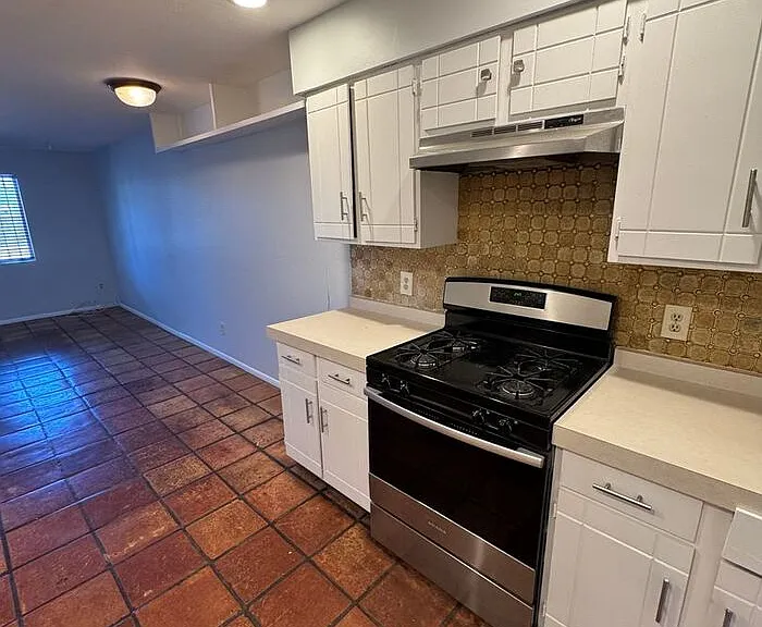 3208 E Almartin St #3220 — Photo 4