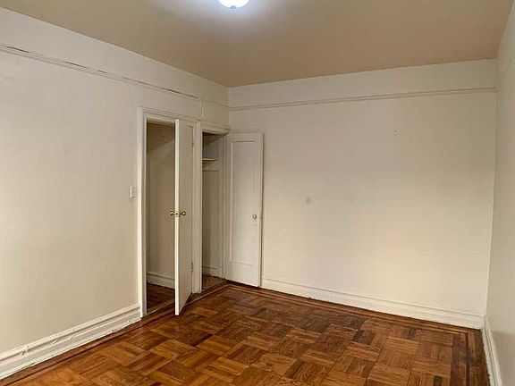 4th image of 377 Montgomery St #9E