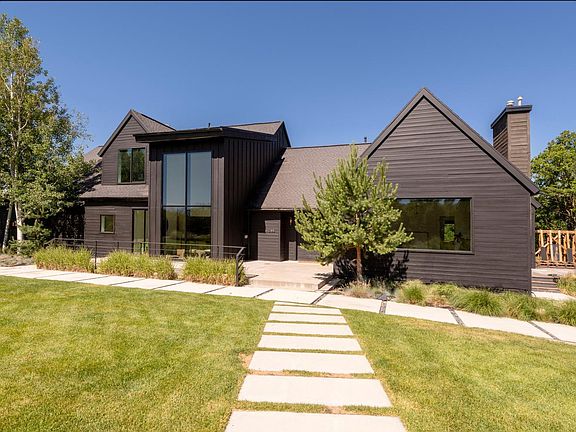 2nd image of 11085 N Yarrow Cir W