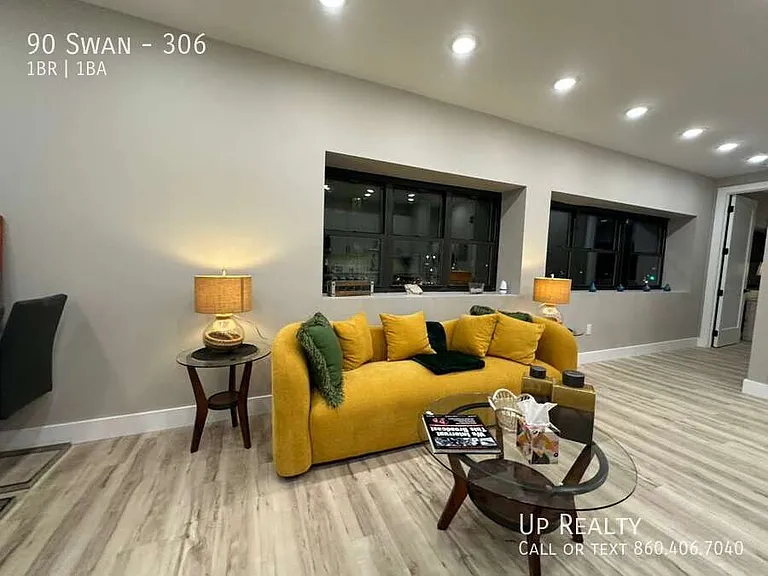 90 N Swan St #306 — Photo 10