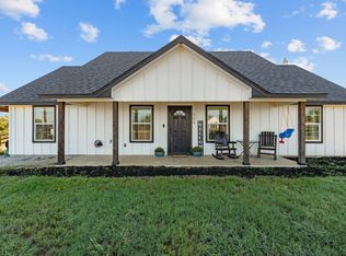 509 Pecan Tree Ct, Poolville, TX 76487