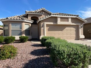 2367 S Peppertree Dr, Gilbert, AZ 85295