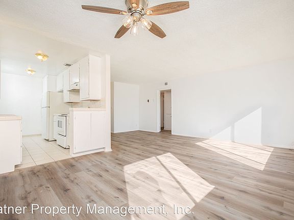 3rd image of 650 Westbourne Dr APT 302