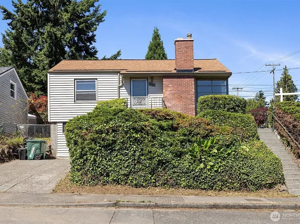 8403 36th Avenue SW, Seattle, WA 98126