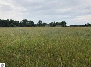 1003/1005 Pyrenees Dr, Weidman, MI 48893