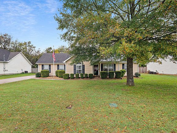 2nd image of 3411 Hardwood Dr